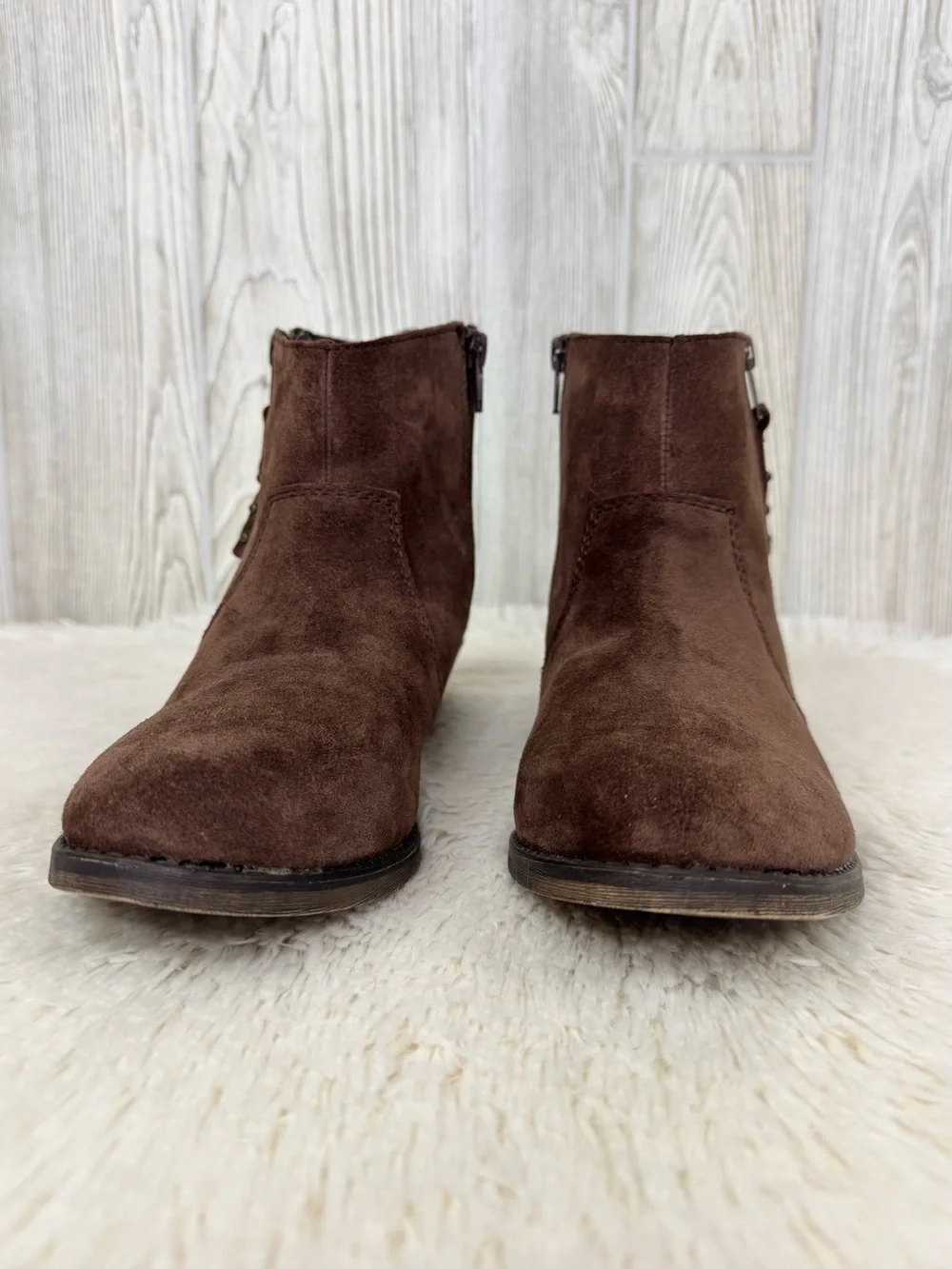 White Mountain Chocolate Brown Suede Low Heel Studded Ankle Boots 9 Western Chic